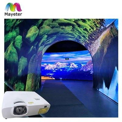 Імерсивний тунельний проектор
